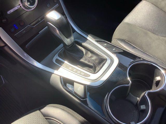 Photo of 2018 Lightning Blue Ford Edge