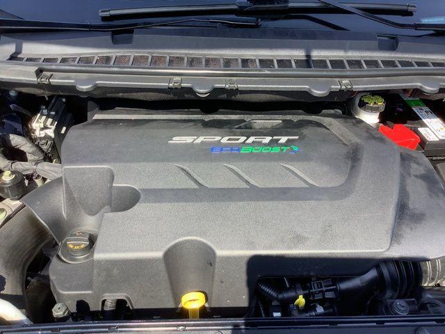 Photo of 2018 Lightning Blue Ford Edge