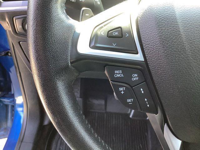 Photo of 2018 Lightning Blue Ford Edge