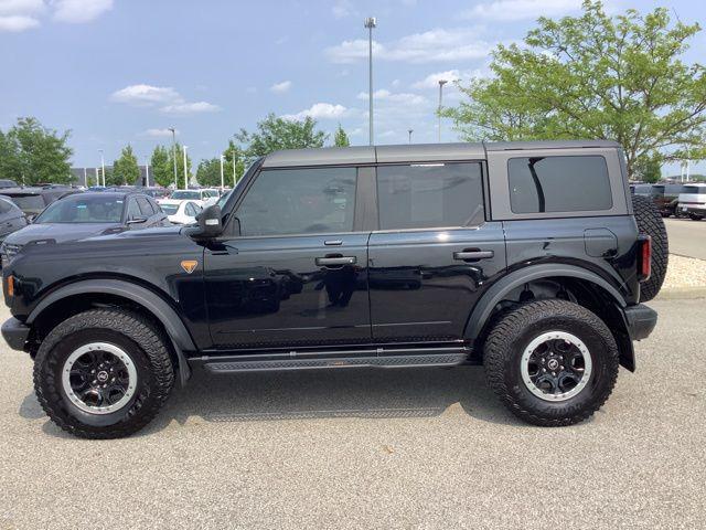 Photo of 2022 Shadow Black Ford Bronco