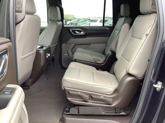 Photo of 2023 Midnight Blue Metallic GMC Yukon XL