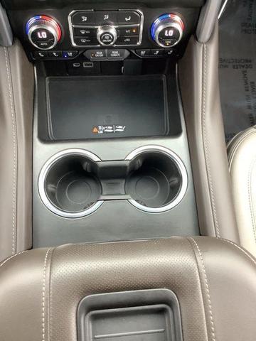 Photo of 2023 Midnight Blue Metallic GMC Yukon XL
