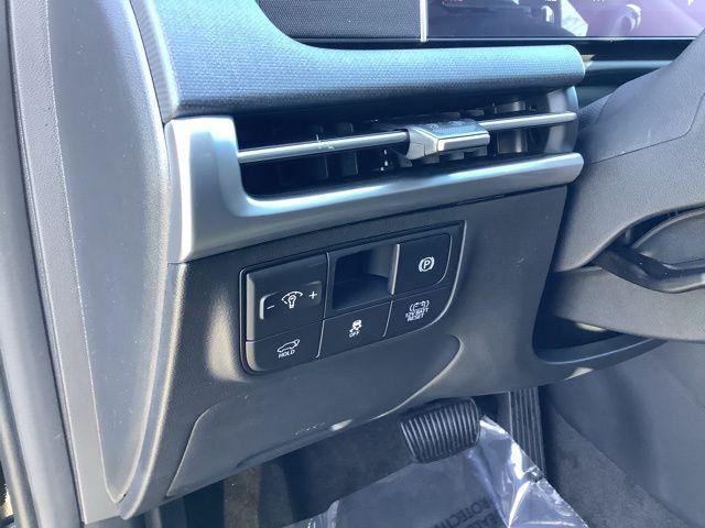 Photo of 2025 Ash Black Hyundai TUCSON Hybrid