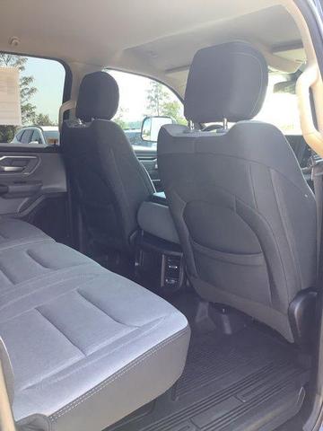 Photo of 2020 Diamond Black Crystal Pearlcoat RAM 1500