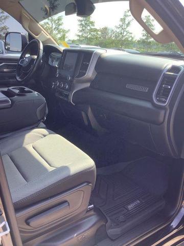 Photo of 2020 Diamond Black Crystal Pearlcoat RAM 1500