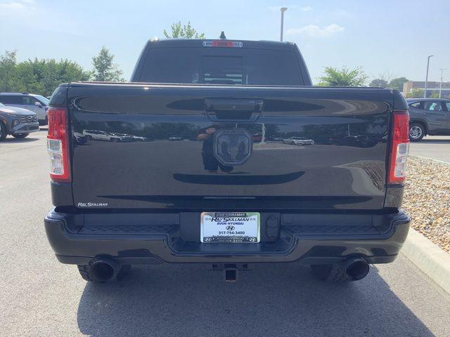 Photo of 2020 Diamond Black Crystal Pearlcoat RAM 1500