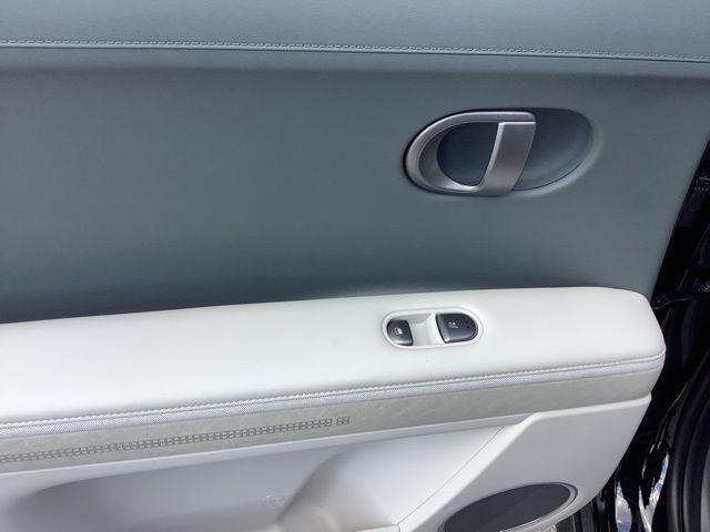 Photo of 2025 Abyss Black Hyundai IONIQ 5