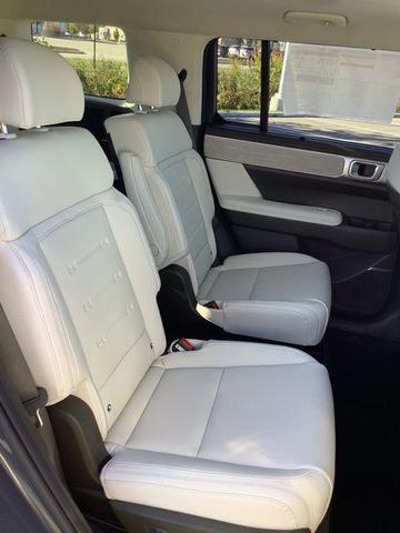 Photo of 2025 Ecotronic Gray Hyundai SANTA FE