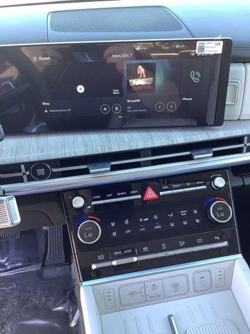 Photo of 2025 Ecotronic Gray Hyundai SANTA FE