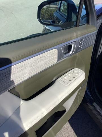 Photo of 2025 Ecotronic Gray Hyundai SANTA FE