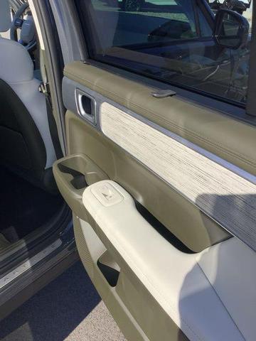 Photo of 2025 Ecotronic Gray Hyundai SANTA FE
