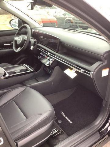 Photo of 2025 Ash Black Hyundai TUCSON Hybrid