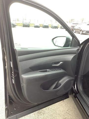 Photo of 2025 Ash Black Hyundai TUCSON Hybrid