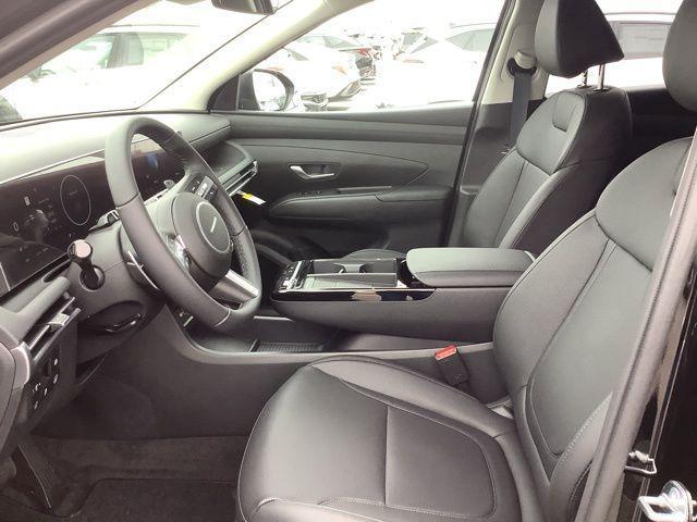 Photo of 2025 Ash Black Hyundai TUCSON Hybrid