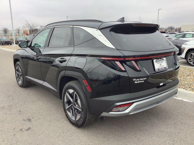 Photo of 2025 Ash Black Hyundai TUCSON Hybrid
