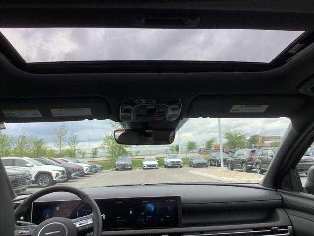 Photo of 2025 Phantom Black Hyundai SANTA CRUZ