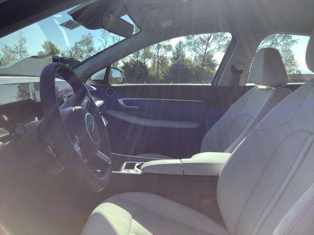 Photo of 2025 Serenity White Hyundai SONATA