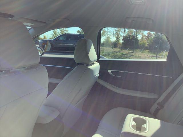 Photo of 2025 Serenity White Hyundai SONATA