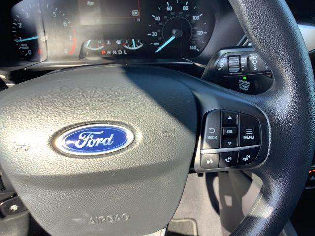Photo of 2020 Oxford White Ford Escape