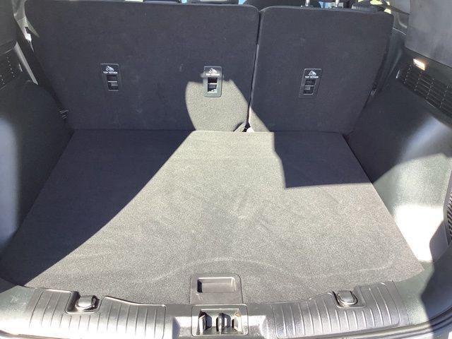 Photo of 2020 Oxford White Ford Escape