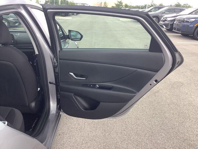 Photo of 2025 Fluid Metal Hyundai ELANTRA HEV