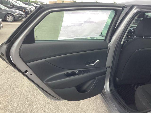 Photo of 2025 Fluid Metal Hyundai ELANTRA HEV