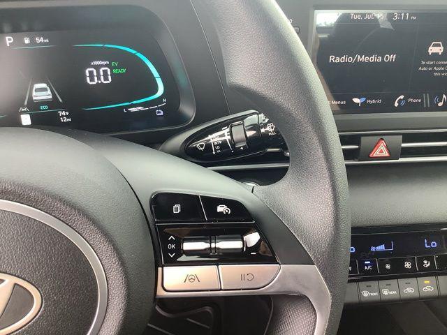 Photo of 2025 Fluid Metal Hyundai ELANTRA HEV