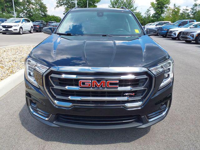 Photo of 2022 Ebony Twilight Metallic GMC Terrain