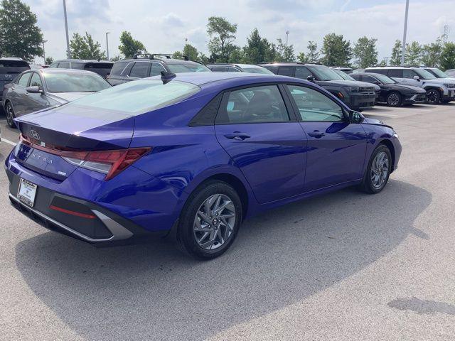 Photo of 2025 Intense Blue Hyundai ELANTRA HEV