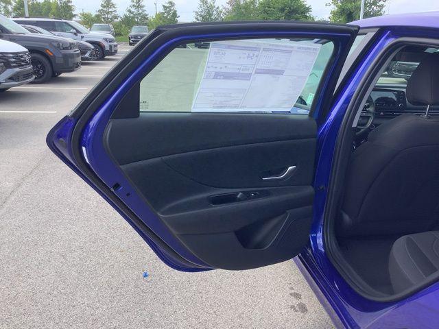 Photo of 2025 Intense Blue Hyundai ELANTRA HEV