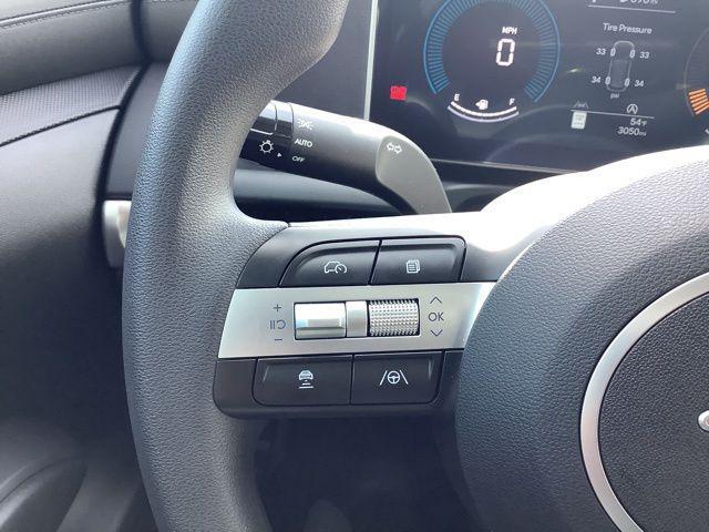 Photo of 2025 Serenity White Pearl Hyundai TUCSON