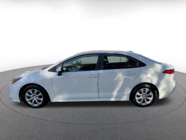 Photo of 2025 Ice Cap Toyota Corolla