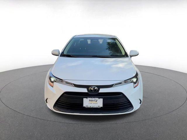 Photo of 2025 Ice Cap Toyota Corolla