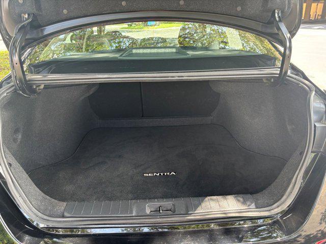 Photo of 2024 Super Black Nissan Sentra
