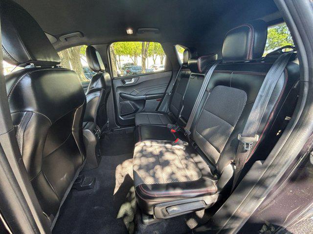 Photo of 2024 Agate Black Metallic Ford Escape