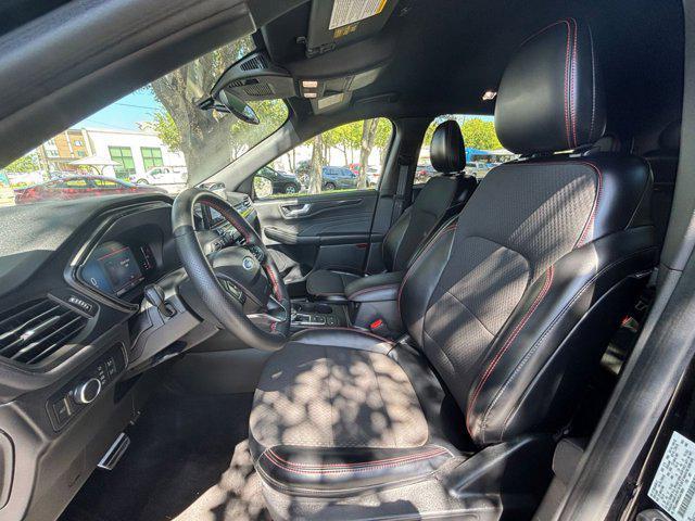 Photo of 2024 Agate Black Metallic Ford Escape