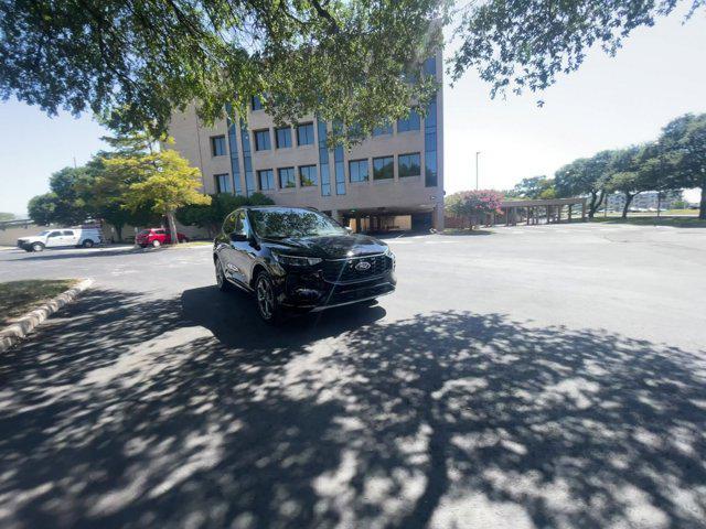 Photo of 2024 Agate Black Metallic Ford Escape