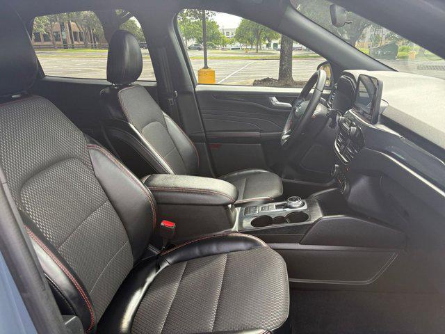 Photo of 2024 Vapor Blue Metallic Ford Escape
