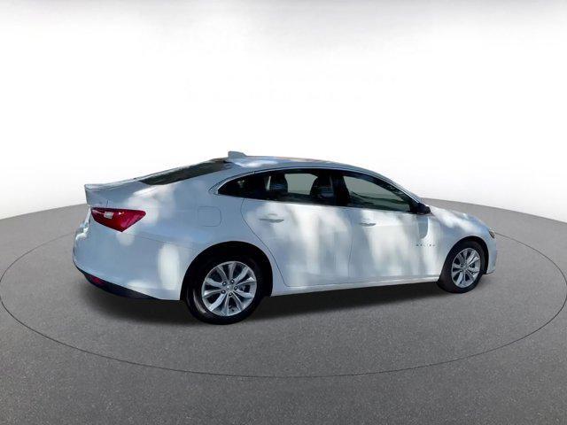 Photo of 2024 Summit White Chevrolet Malibu