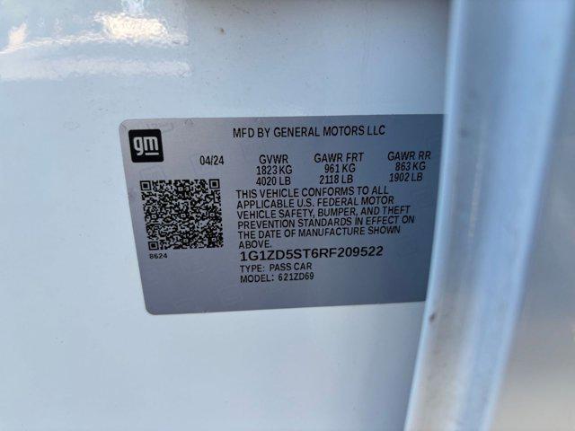 Photo of 2024 Summit White Chevrolet Malibu