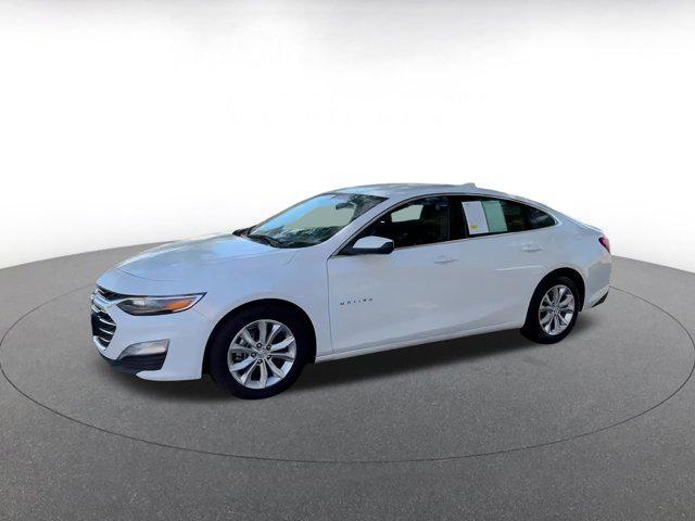 Photo of 2024 Summit White Chevrolet Malibu