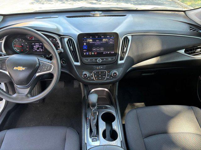 Photo of 2024 Summit White Chevrolet Malibu