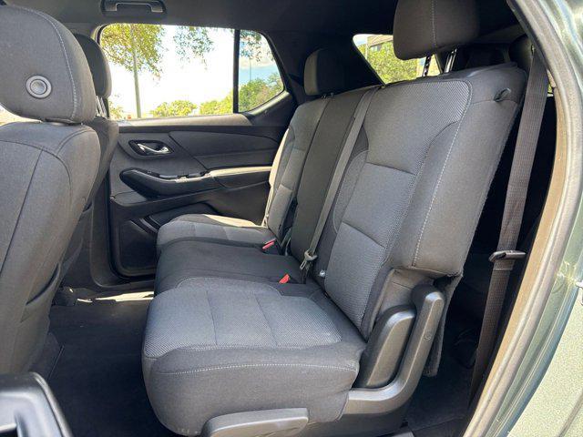 Photo of 2023 Silver Sage Metallic Chevrolet Traverse