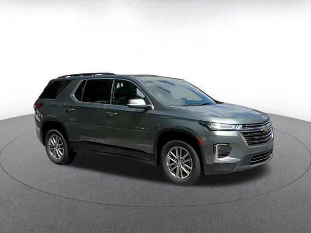 Photo of 2023 Silver Sage Metallic Chevrolet Traverse