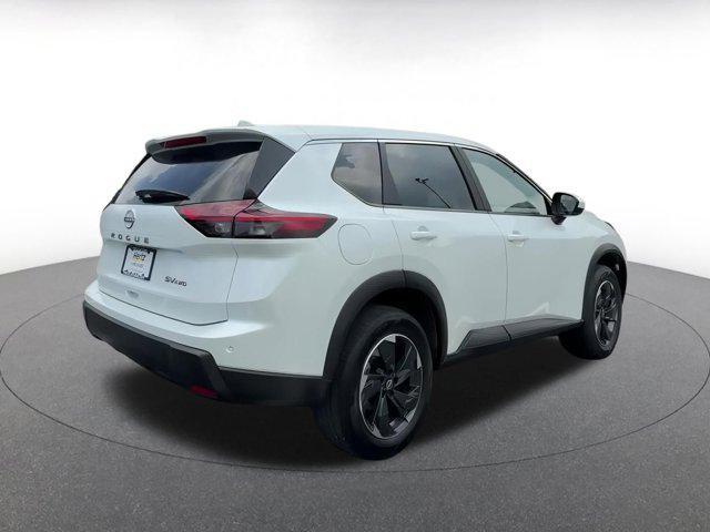 Photo of 2024 Everest White Pearl Nissan Rogue