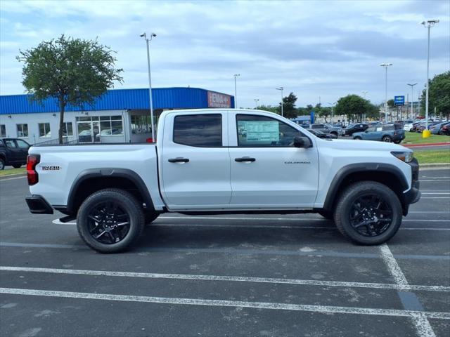Photo of 2025 Summit White Chevrolet Colorado