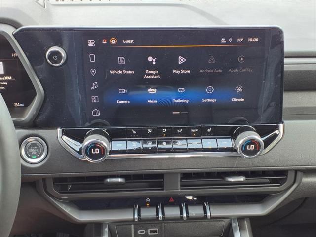 Photo of 2025 Summit White Chevrolet Colorado