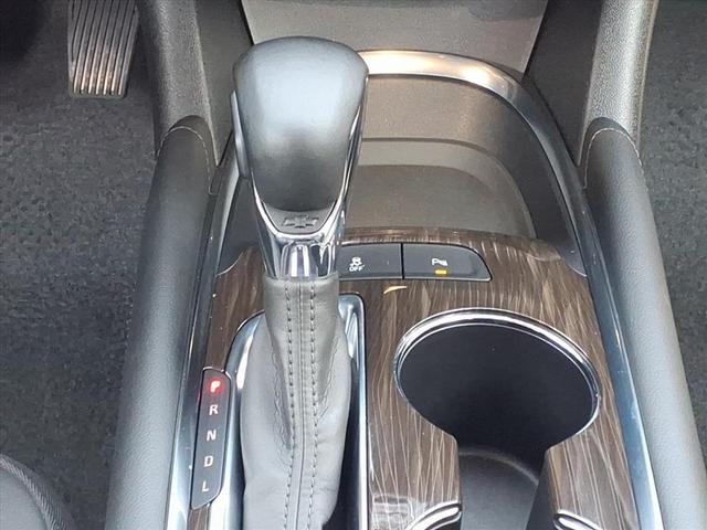 Photo of 2024 Summit White Chevrolet Malibu