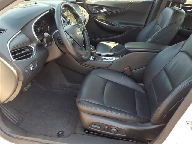 Photo of 2024 Summit White Chevrolet Malibu