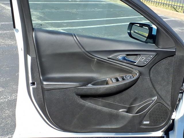 Photo of 2024 Summit White Chevrolet Malibu